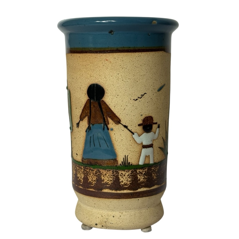 Tonala Vintage Mexican‎ Folk Art Hand Painted Vase 7.75" x 4.5" Signed
